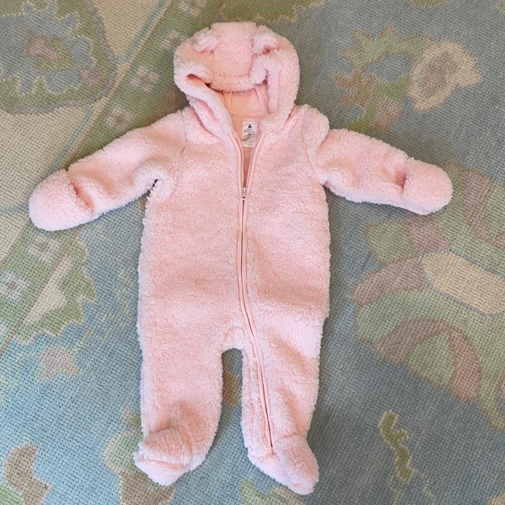 Baby Gap 6-12 Month Fuzzy Pink Bunting